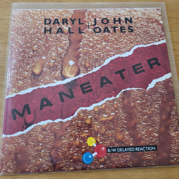 DARYL HALL & JOHN OATES MANEATER ~ DELAYED REACTION 12" 45 RPM Single 1982 LPC - Picture 1 of 8